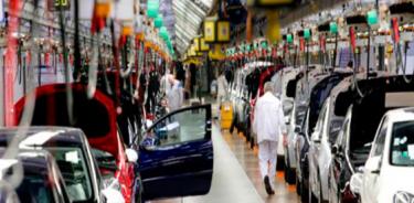 Cae 6.0% venta de autos en enero INEGI