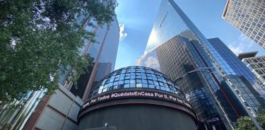 Bolsa mexicana retrocede un 0.7 porciento por pérdidas del sector bancario