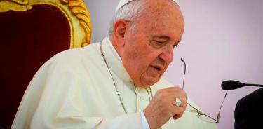 Papa Francisco dona 30 respiradores a hospitales italianos para COVID-19