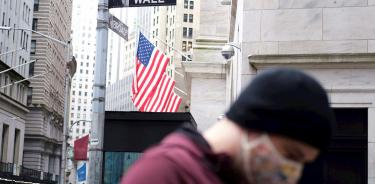 Wall Street cae con fuerza ante el temor a una pandemia totalmente descontrolada
