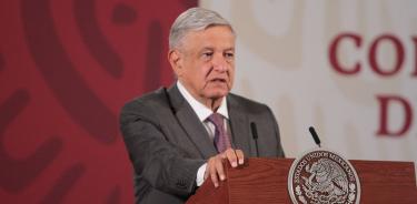 AMLO presenta plan para enfrentar crisis económica; elimina 10 subsecretarías