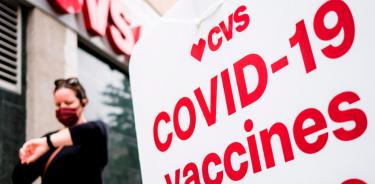 Nueva York planea ofrecer vacunas anti-COVID a turistas en atracciones de la ciudad