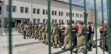 Turquía da cadena perpetua a 38 militares por el intento de golpe de estado de 2016
