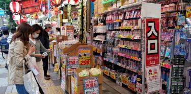 Entra Japón en recesión por vez primera desde 2015