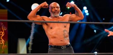 Pospondrían pelea de Tyson contra Jones para noviembre