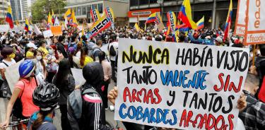 Multitudinarias marchas en Colombia en el inicio del segundo 