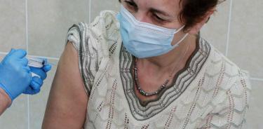 Francia comenzará a vacunar contra COVID-19 a finales de año o en enero