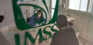 IMSS anuncia plan para reanudar servicios médicos que fueron suspendidos por COVID-19