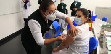 Exigen PAN, PRI y PRD a AMLO transparentar contratos sobre vacunas