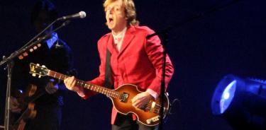 Paul McCartney encabezará cartel del festival de Glastonbury