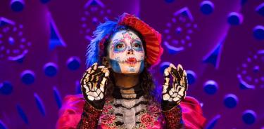 Rinden culto al Día de Muertos en el teatro con Los cuentos de La Catrina