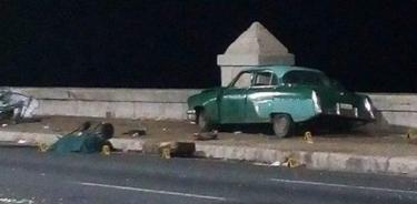 Pierde el control de auto y atropella a 25 personas en Cuba; hay 4 muertos