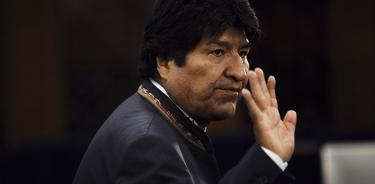 Evo Morales renuncia, denuncia golpe de Estado y alerta que lo quieren arrestar