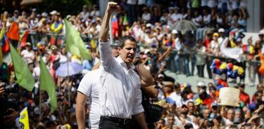 Guaidó llama a tomar ejemplo de Bolivia y protestar sin tregua contra Maduro