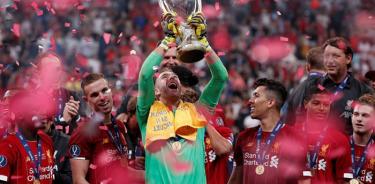 Liverpool, campeón de la  Supercopa gracias a San Miguel