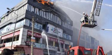 Incendio en un centro estudiantil provoca 20 muertos en India