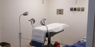 Promete Salud investigar denuncias de irregularidades en clínicas de abortos