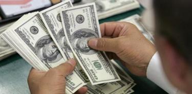 Dólar se vende en 19.90 pesos en bancos capitalinos