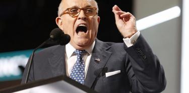 Bolton llamó “granada de mano” a Giuliani, según exasesora