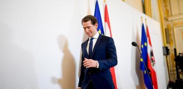 Los ministros de ultraderecha abandonan el Gobierno austríaco