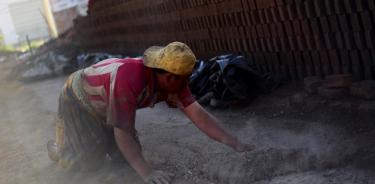 Trabajar en México no da ni para la canasta básica