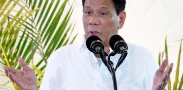 Duterte advierte a China que podría estallar una guerra si ocupa isla