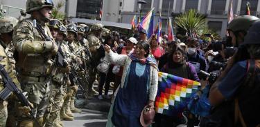 Elecciones o más bloqueos, advierten indígenas de Bolivia