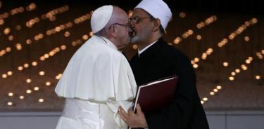 Desde la cuna del islam, el Papa condena la violencia religiosa