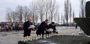 La Unión Europea se construyó sobre las cenizas del Holocausto: Juncker