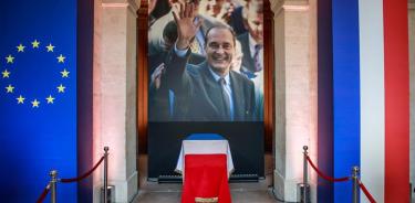 Franceses honran a ex presidente Jacques Chirac
