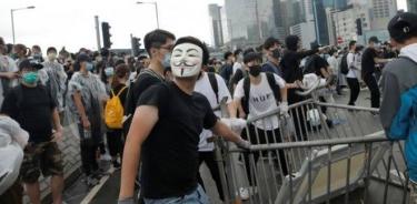 Detienen en Hong Kong a cinco jóvenes señalados por la muerte de anciano durante protestas