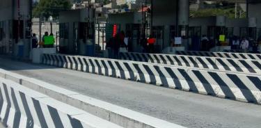 Federales protestan en la México-Cuernavaca; dan paso libre a conductores