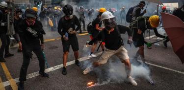 Otra vez las protestas en Hong Kong terminan en violencia