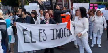 Protestan para exigir liberación del sacerdote ligado al asesinato de Leonardo