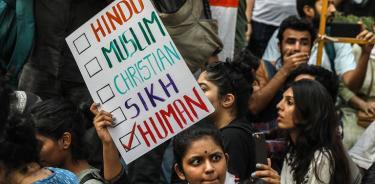 Seis muertos y decenas de heridos por ley india que niega ciudadanía a migrantes musulmanes