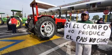 Productores y campesinos bloquean carreteras en diversos estados del país
