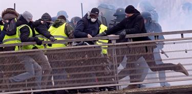 Protestas de “chalecos amarillos” en Francia cierran con 244 arrestos