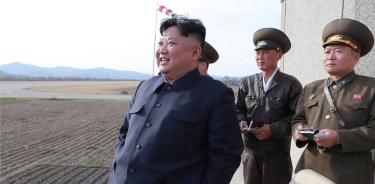 Kim Jong-un supervisa ensayos de nueva arma táctica guiada