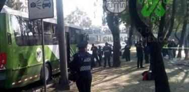 Mueren dos pasajeros en asalto en transporte público en Iztapalapa