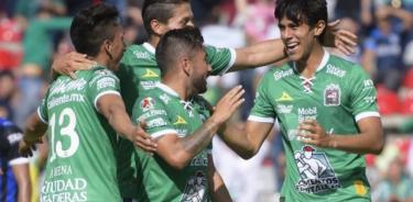 León “ruge” en Aguascalientes al vencer 4-2 a Necaxa