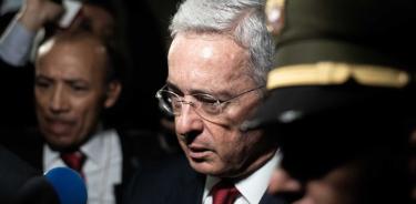 Tribunal Supremo de Colombia vincula a proceso a Uribe