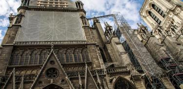 Notre Dame podría colapsar