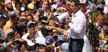 Guaidó anuncia gira y gran manifestación para reclamar el poder en Venezuela