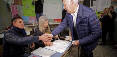 Argentina vota en unas elecciones primarias clave