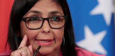 Vicepresidenta venezolana Delcy Rodríguez lanza amenazas a Guaidó