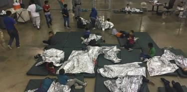 Jueza bloquea plan de Trump para detener indefinidamente a niños migrantes