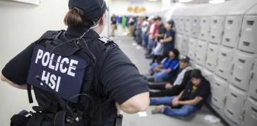 Un total de 377 inmigrantes siguen detenidos tras redada en Mississippi
