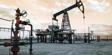El petróleo de Texas cae tras recuperar Riad parte de la producción atacada