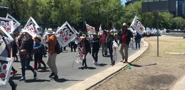 Campesinos desquician tránsito con su marcha en Paseo de la Reforma