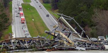 Aumentan a 23 los muertos por tornados en Alabama